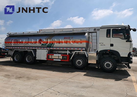 Sinotruk HOWO 8X4 तेल ईंधन टैंक ट्रक क्षमता 25000 लीटर