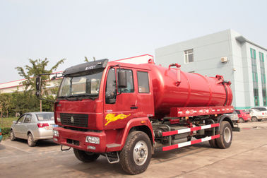 वॉल्यूम 10 एम 3 टैंक के साथ लाल 4 × 2 सीवर हटाने ट्रक / सेप्टिक वैक्यूम ट्रक