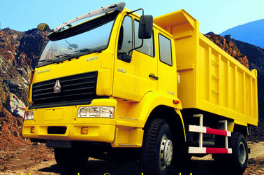 पीला रंग SINOTRUK SWZ डंप ट्रक 6x4 7-15m3 वॉल्यूम और 20 टन लोड हो रहा है क्षमता